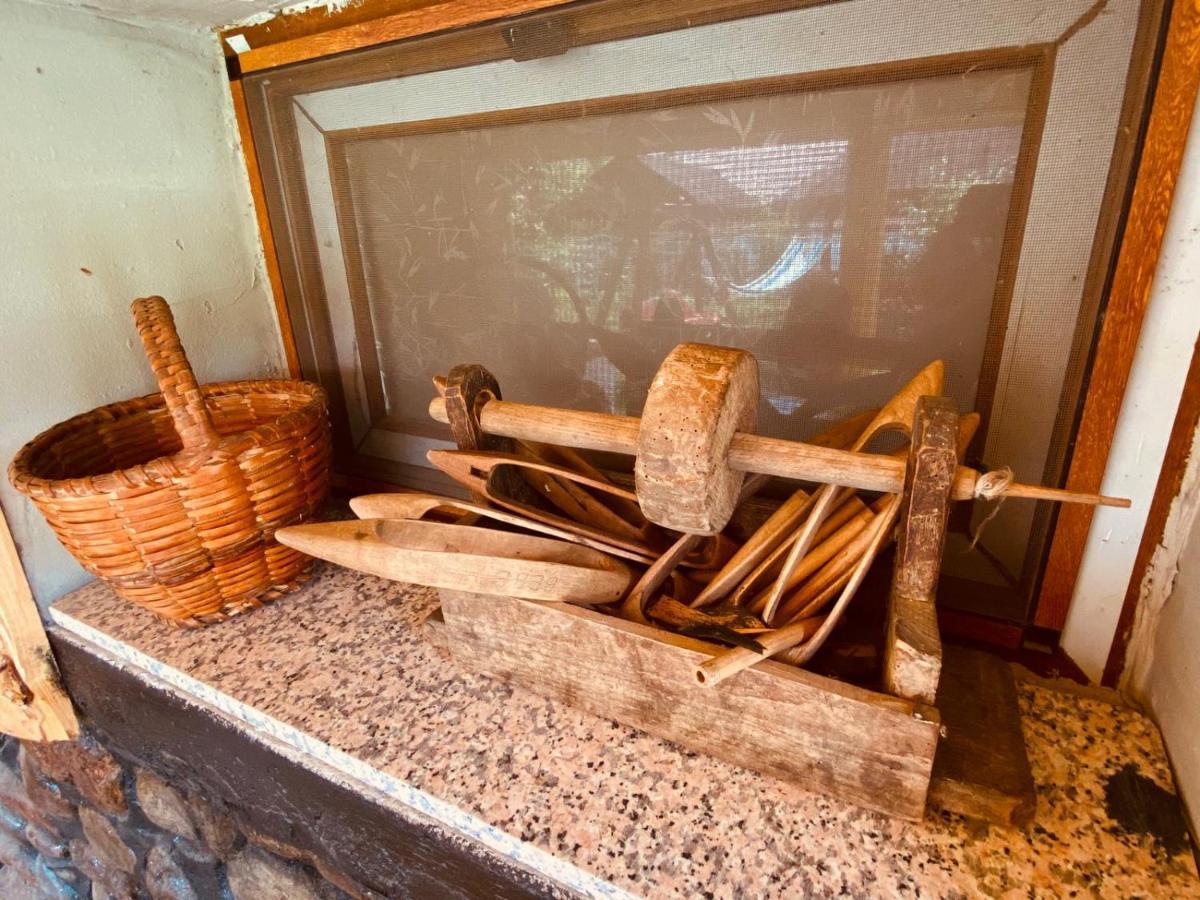 Casa De Vacanta Motata Novaci-Străini Buitenkant foto
