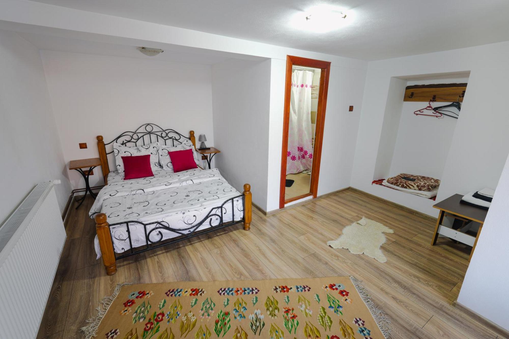 Casa De Vacanta Motata Novaci-Străini Buitenkant foto