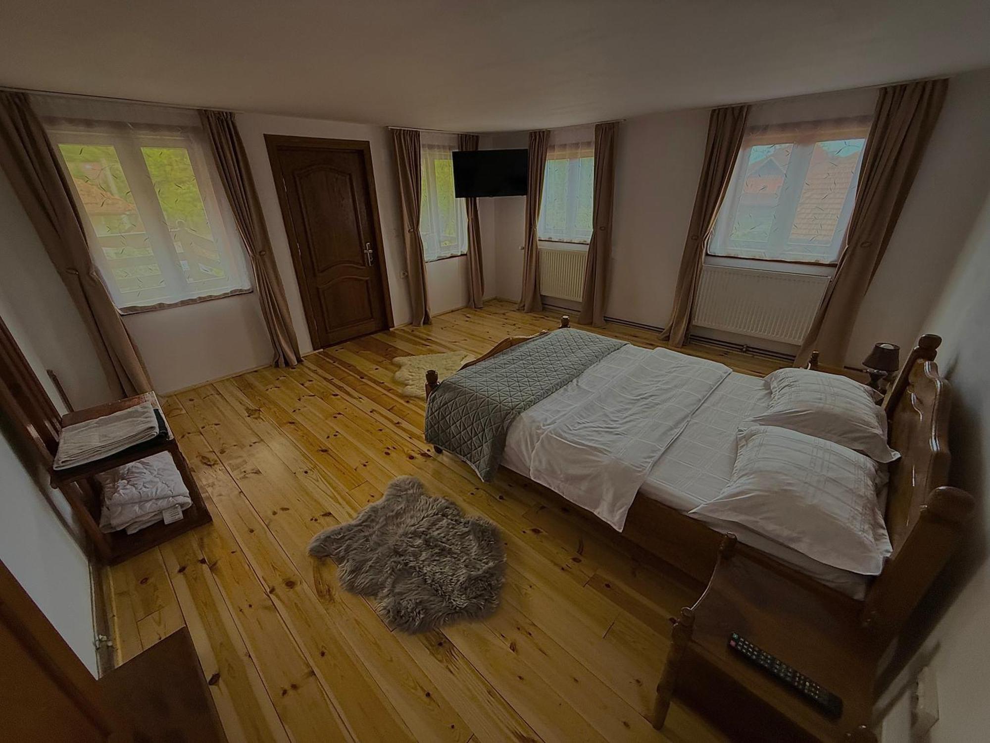 Casa De Vacanta Motata Novaci-Străini Buitenkant foto