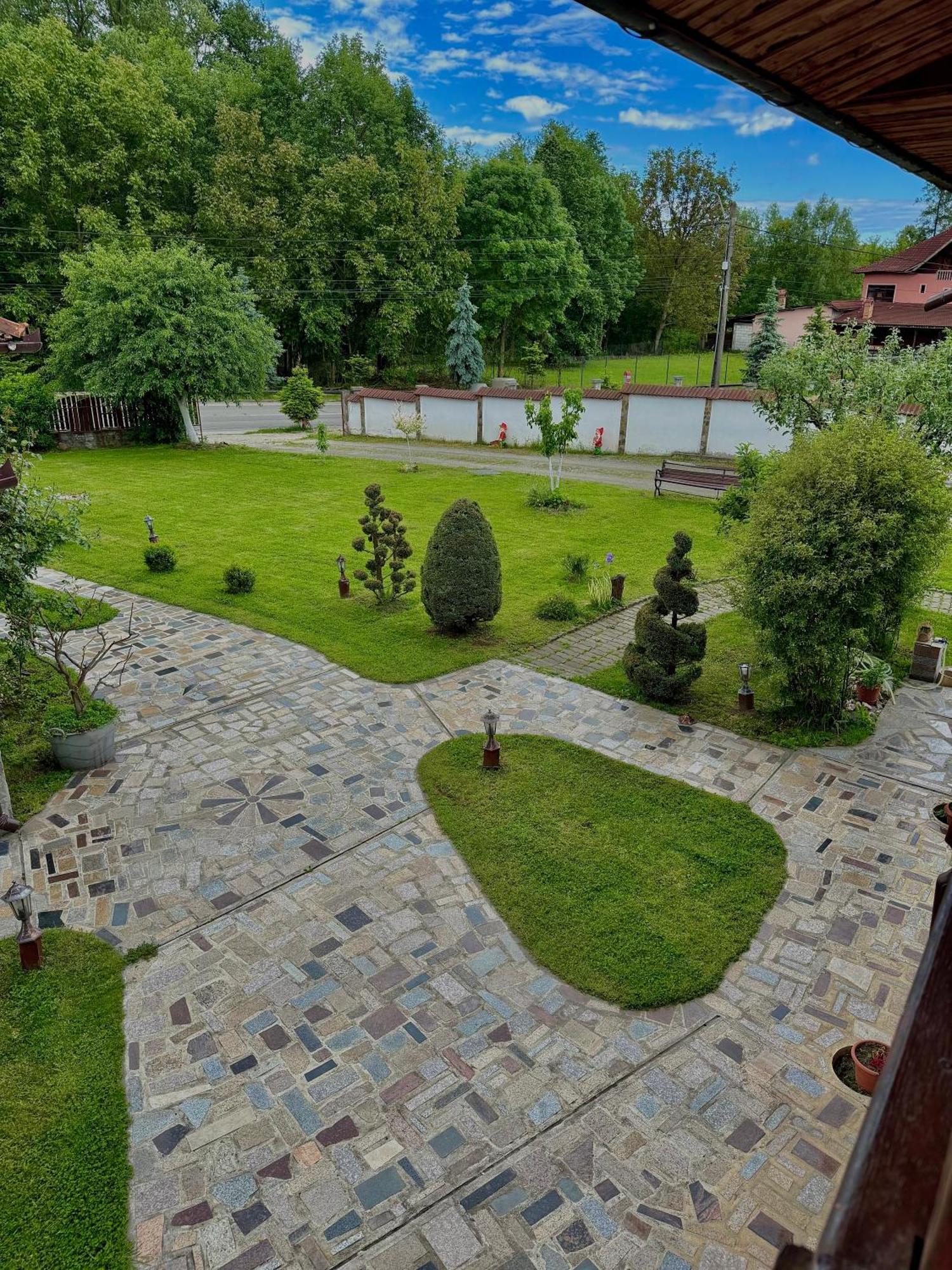 Casa De Vacanta Motata Novaci-Străini Buitenkant foto